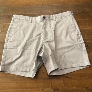 J. Crew Flat Front Men's Gray Shorts 7” inseam
